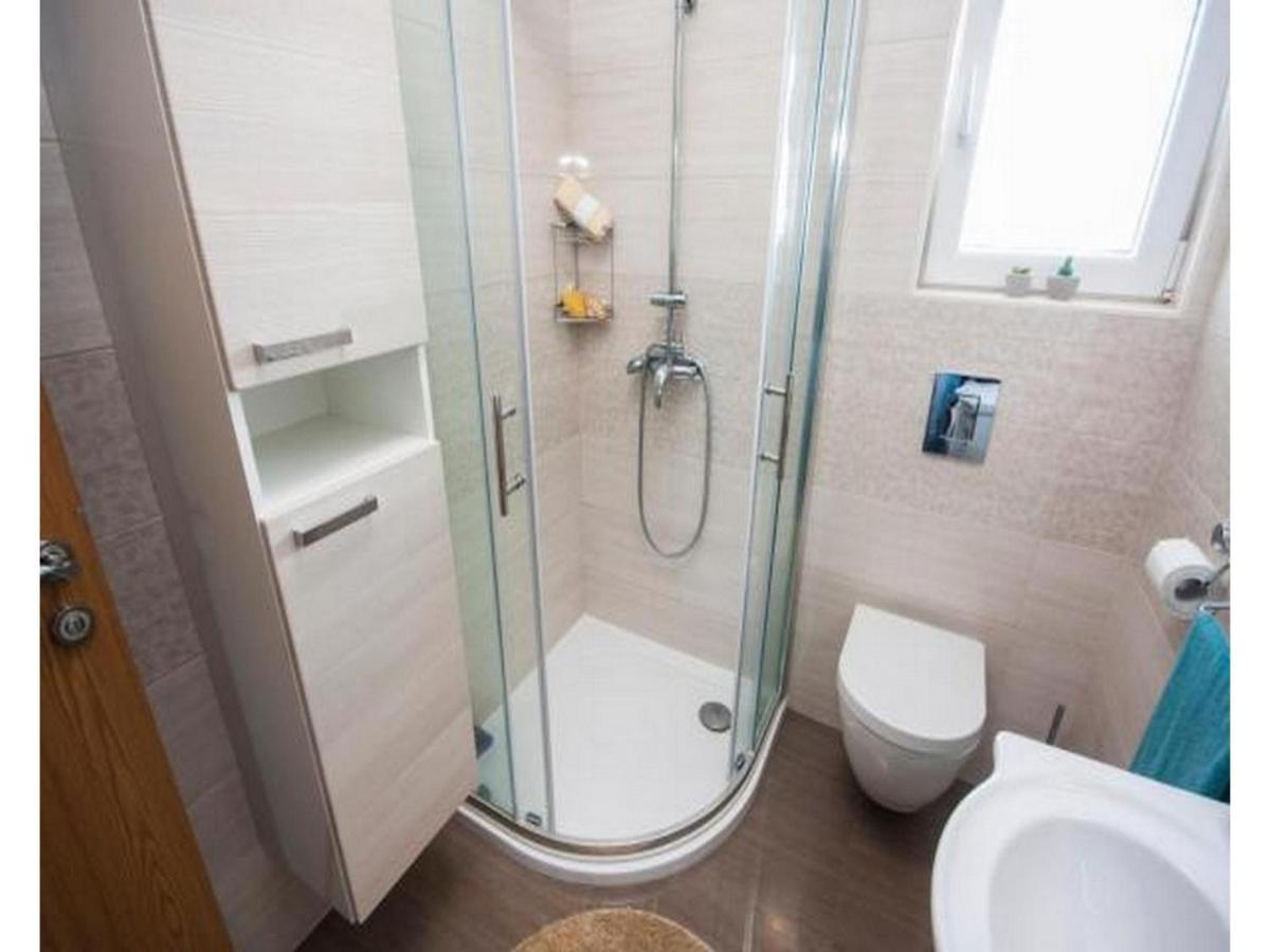 Apartment Dar Murter Bagian luar foto