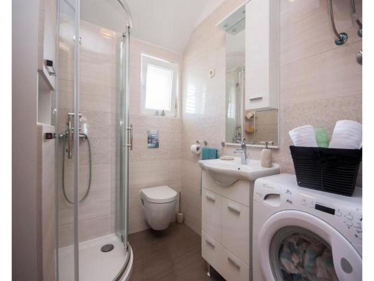 Apartment Dar Murter Bagian luar foto